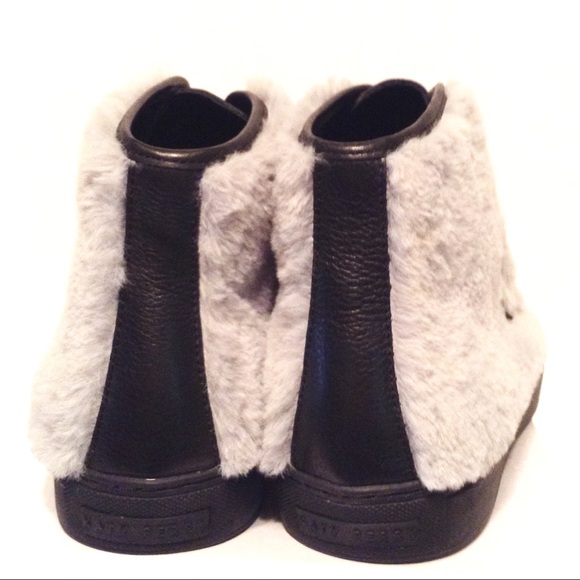 Katy Perry Honey Faux Fur Bear Paw Sneakers - Picture 3 of 8